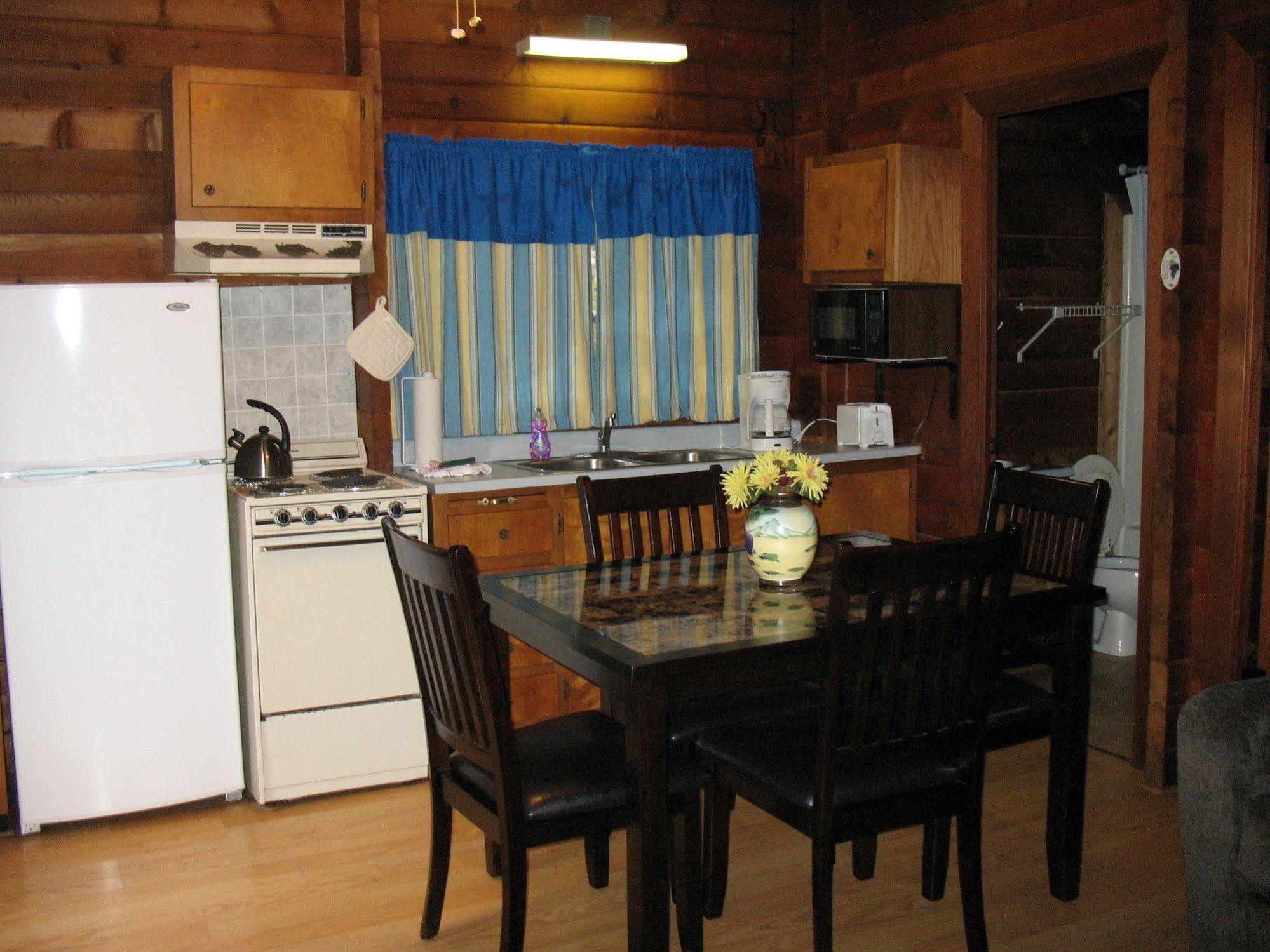 Forest Lake Rv & Camping Resort Advance 外观 照片